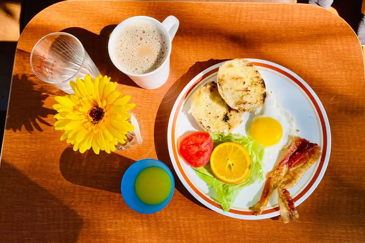 Comfortable living area at Mara Place Residence in Beaverton Ontario